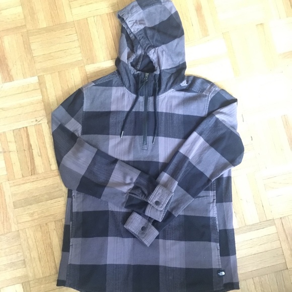 The North Face plaid pullover - Picture 2 of 8